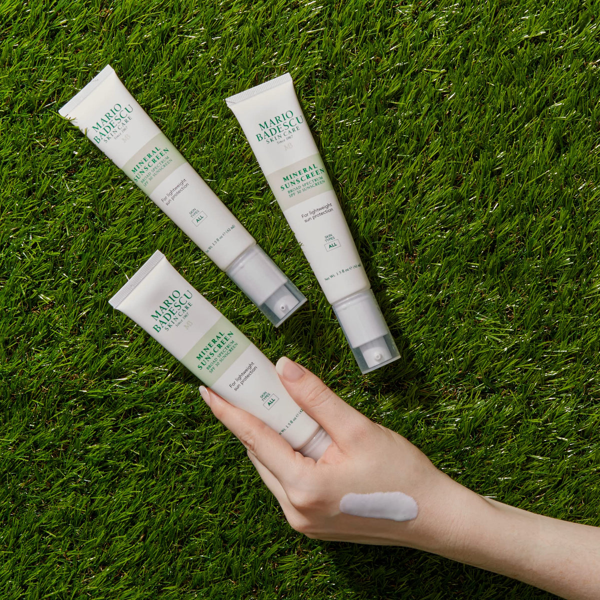 Mario Badescu hydration visual showing hyaluronic acid plumping benefit