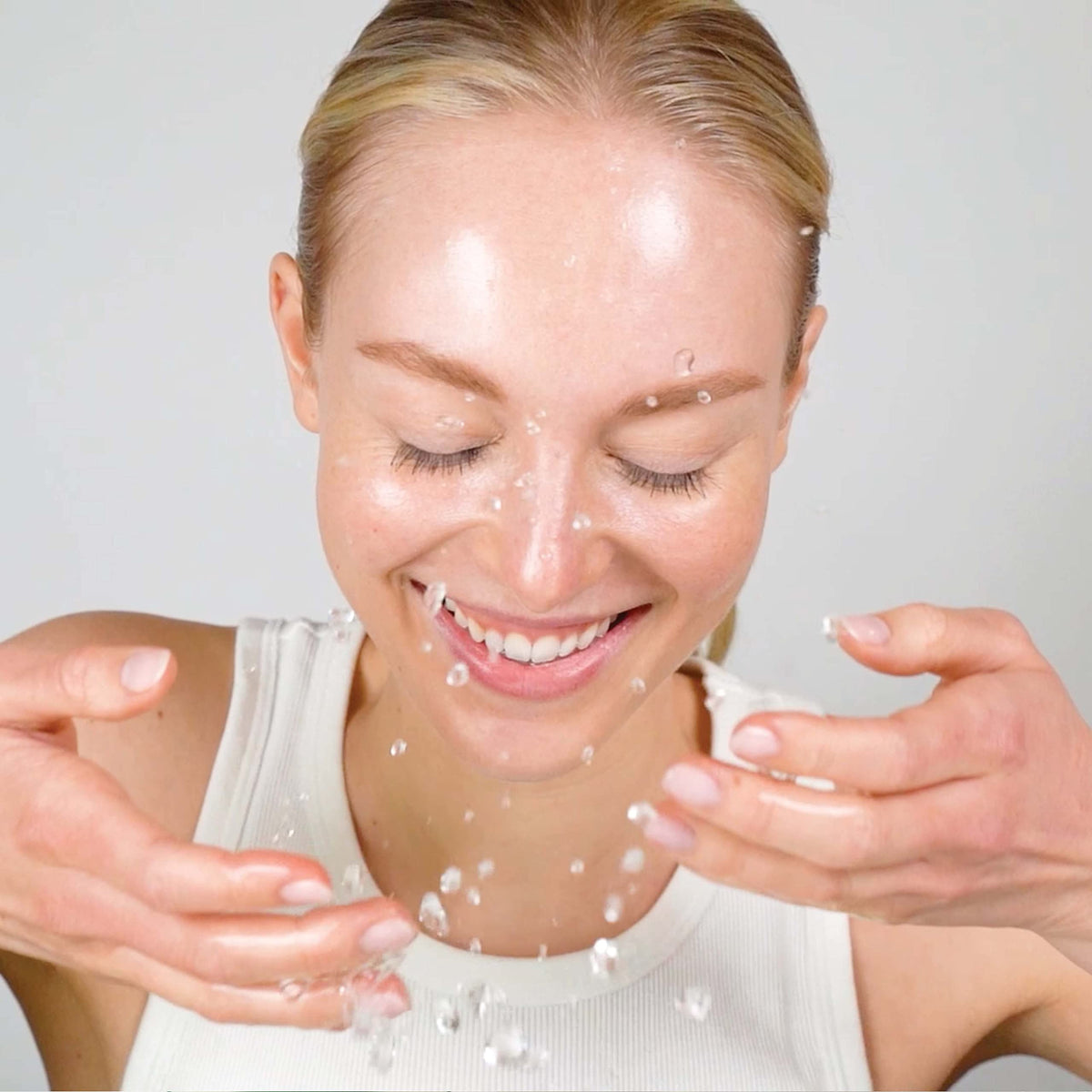 Mario Badescu botanicals display with glycolic acid source and soothing herbs