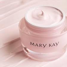 Mary Kay jar lid close-up revealing product quality and secure packaging