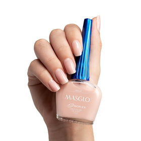 MASGLO close-up label highlighting shade names and vegan benefit