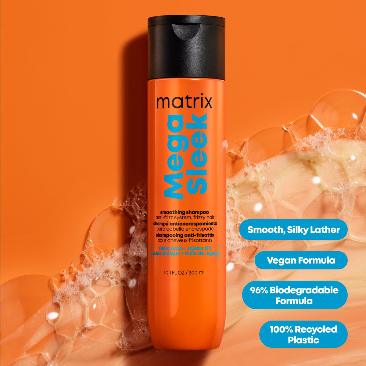 MATRIX pouring shampoo stream to show consistency and easy application benefit