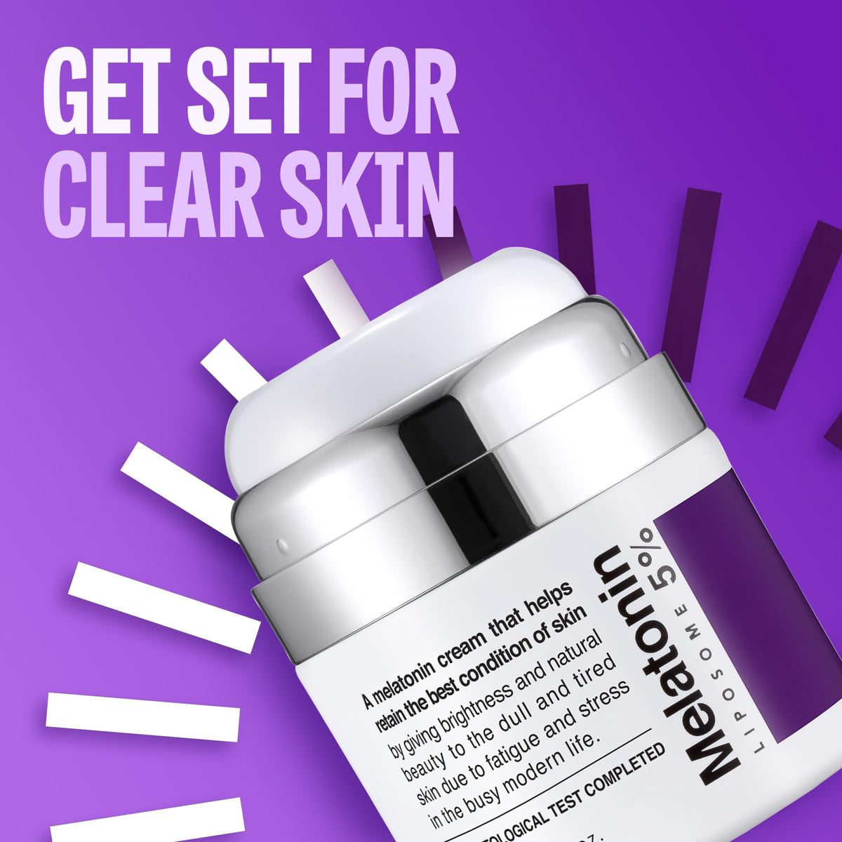 MAXCLINIC close-up texture shot illustrating silky hydrating finish