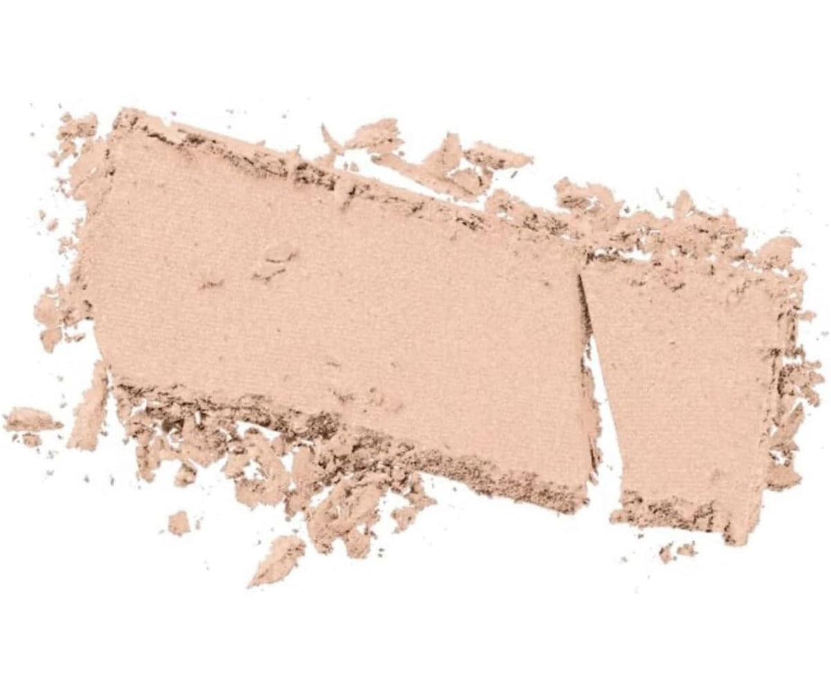 Maybelline Linen 15s applied on eyelid, natural brightening and easy blending