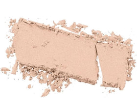 Maybelline Linen 15s applied on eyelid, natural brightening and easy blending