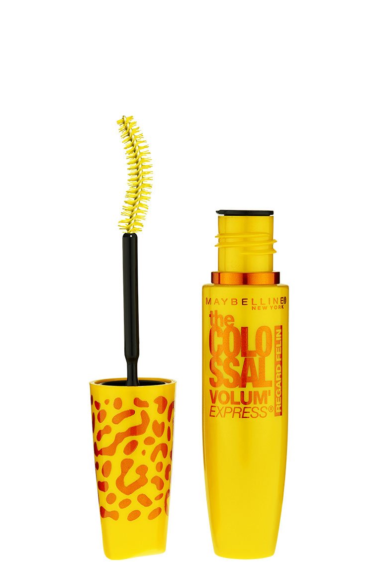 MAYBELLINE mascara applied on lashes demonstrating lifted cat-eye corner effect