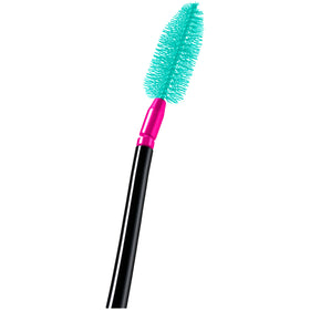maybelline mascara applied on lashes demonstrating plush, touchable volume