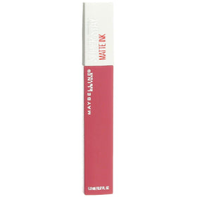 Maybelline lifestyle shot of woman wearing Lover for all-day confidence