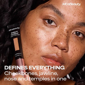 MCoBeauty close-up of built-in cushion applicator delivering controlled, mess-free placement