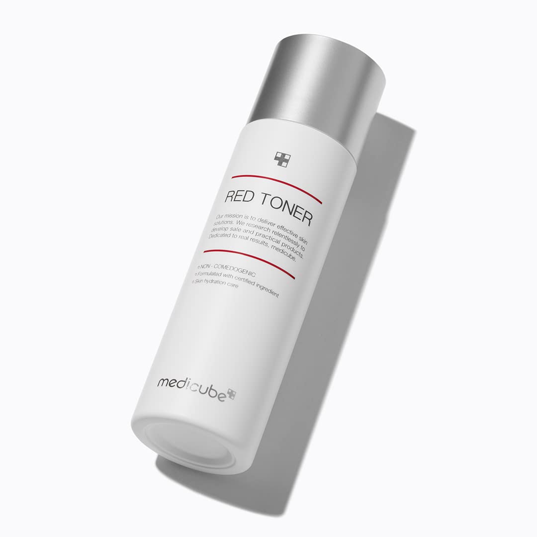 medicube ingredient list close-up highlighting BHA and niacinamide