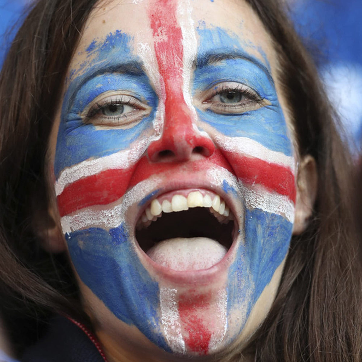 MEICOLY applied USA flag face paint demonstrating vibrant colors and clarity