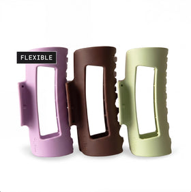 MELLO front view of medium clip showing packaging and product benefit of secure hold
