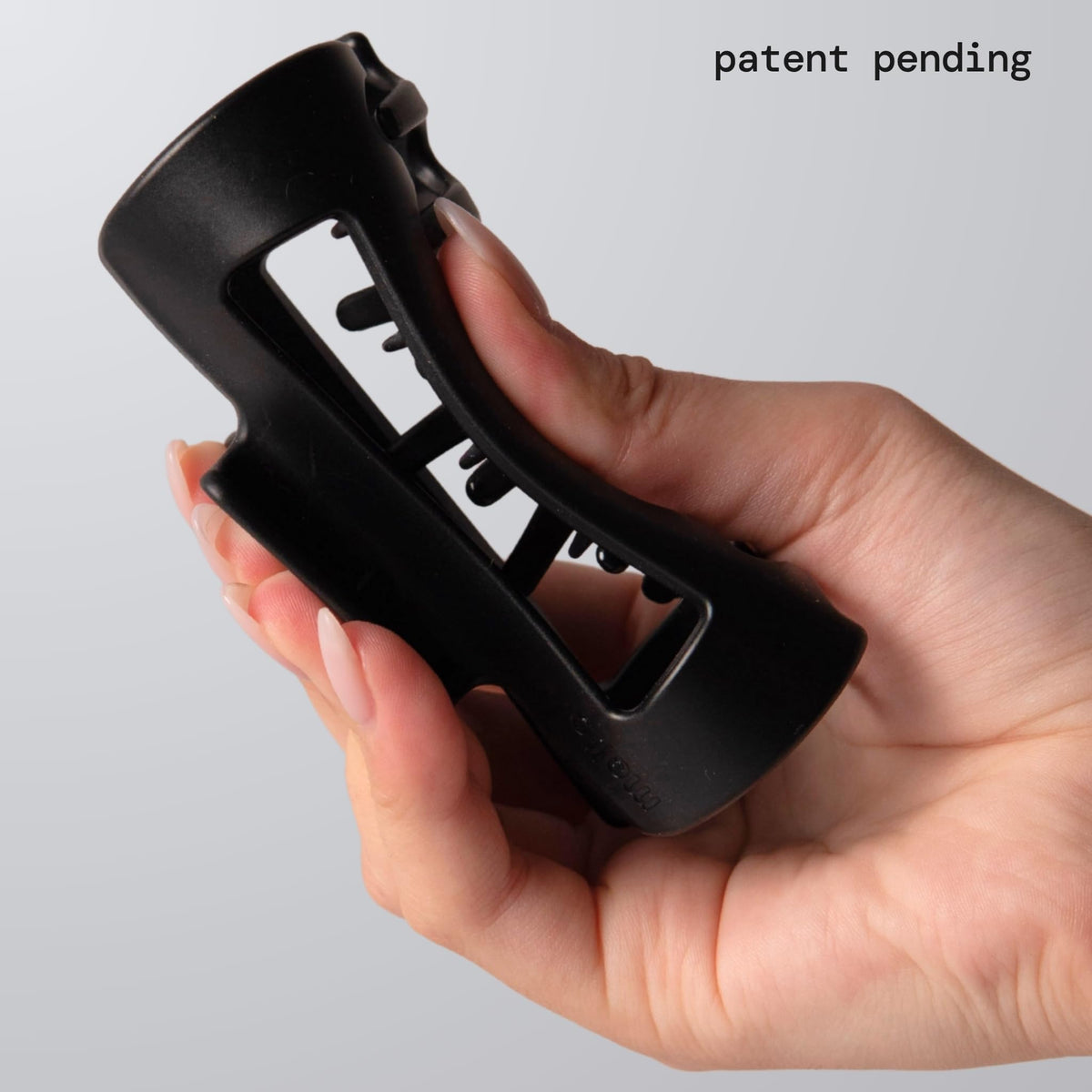 mello medium side profile teeth showing inward-curving design for comfortable grip