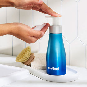 Method sea minerals in a kitchen sink setting demonstrating fresh scent and style