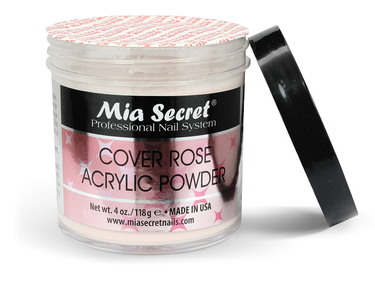 Technician applying Mia Secret powder in salon, demonstrating consistent performance benefit