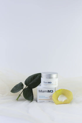 MiamiMD label close-up showing key peptides Progeline and Matrixyl benefit