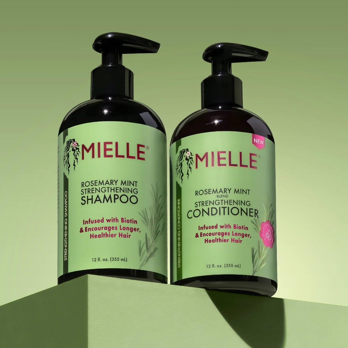 Mielle Organics shampoo foam texture demonstrating gentle lather