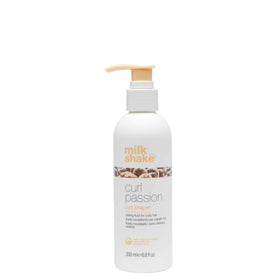 milk_shake front packaging displaying bottle and clear product identity for easy selection