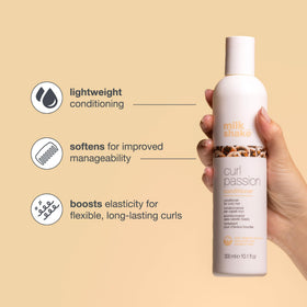 milk_shake Curl Passion pump and cap detail highlighting easy dispensing and controlled use