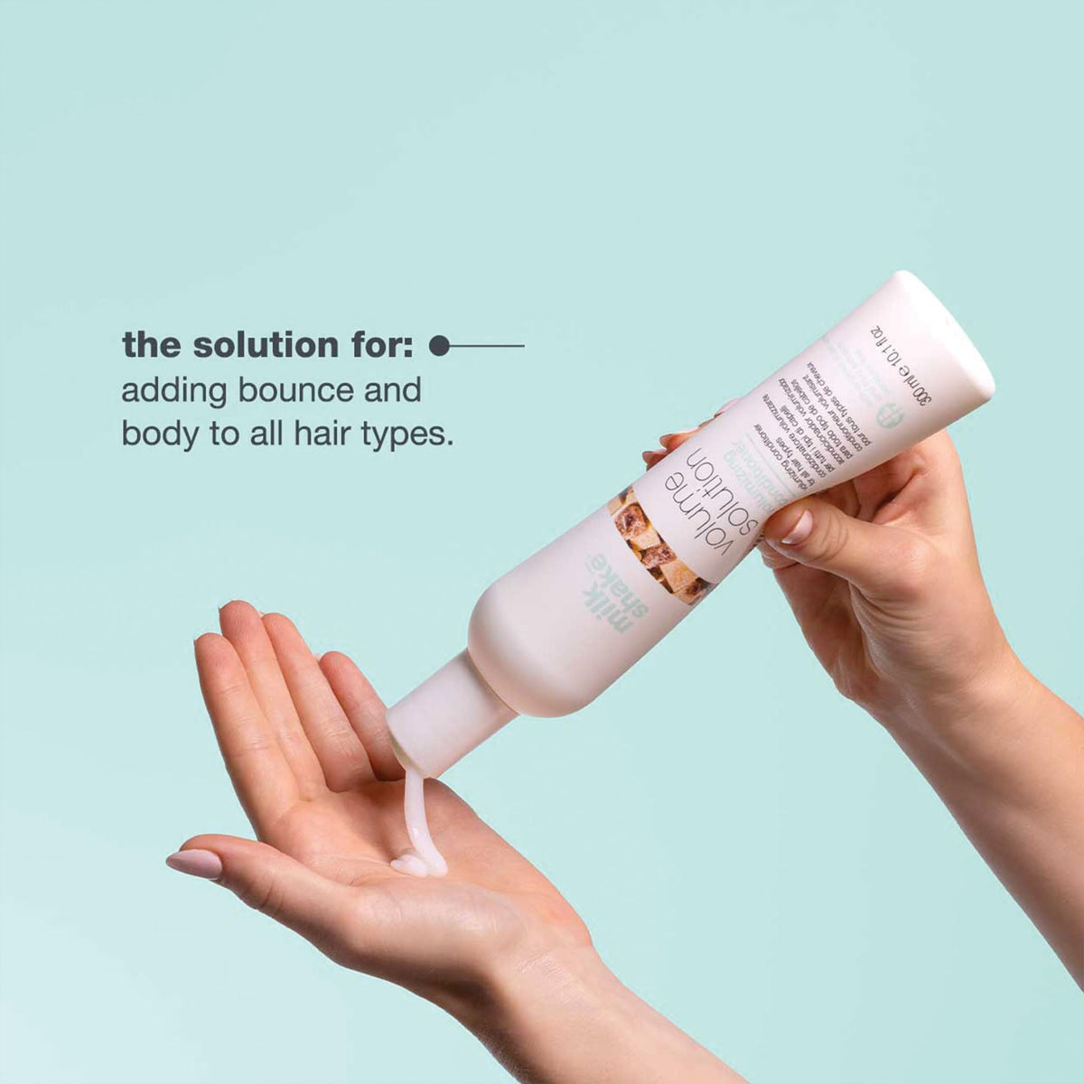 milk_shake conditioner in hand application showing easy spread and manageability