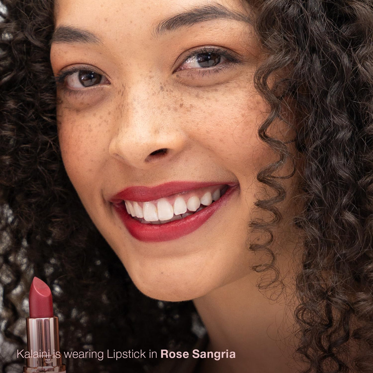 Mineral Fusion lipstick tube label close-up highlighting clean ingredients benefit
