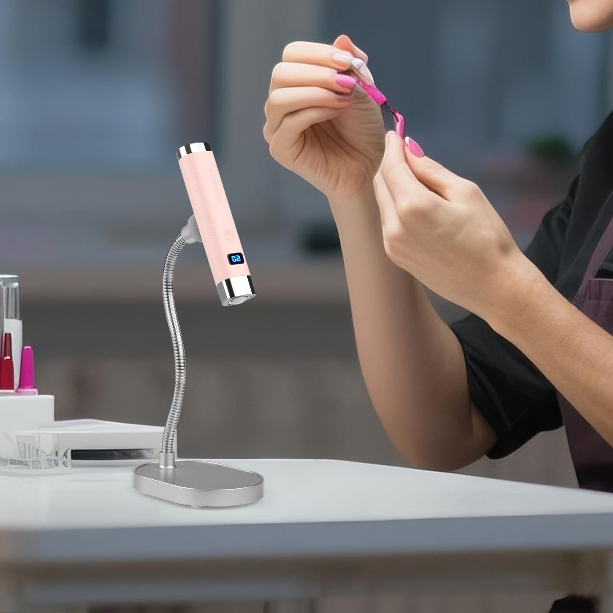Missshine packaging and accessories showing included stand and charger for convenience