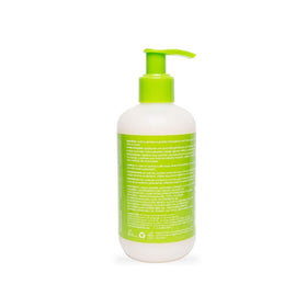 Mixed Chicks spray nozzle close-up for easy misting and gentle application