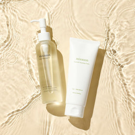 mixsoon bean cleansing oil texture on hand for gentle makeup removal