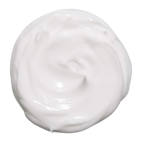 Mizani on curly hair in lifestyle setting showing enhanced shine and manageability