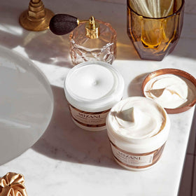 Mizani product next to everyday items showing size