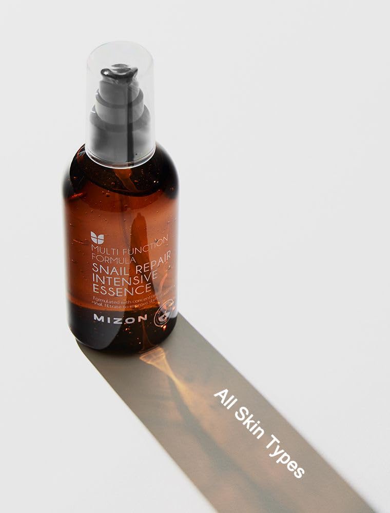 MIZON flatlay with key ingredients showing formulation components