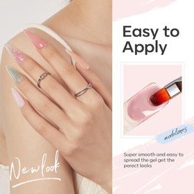 modelones hands sculpting an extension showing precise shaping benefit