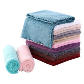 MOONQUEEN front pack showing 12 multicolored washcloths and benefits