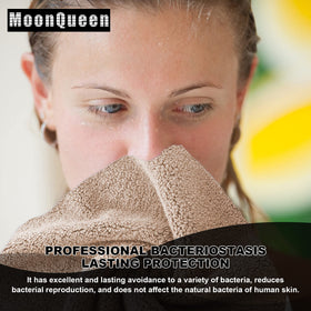 MOONQUEEN size comparison in hand shows cloth scale and convenient portability