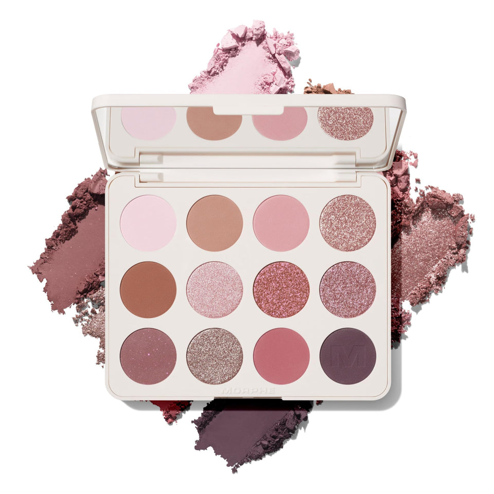 MORPHE open palette showing 12 pans and mirror, easy travel benefit