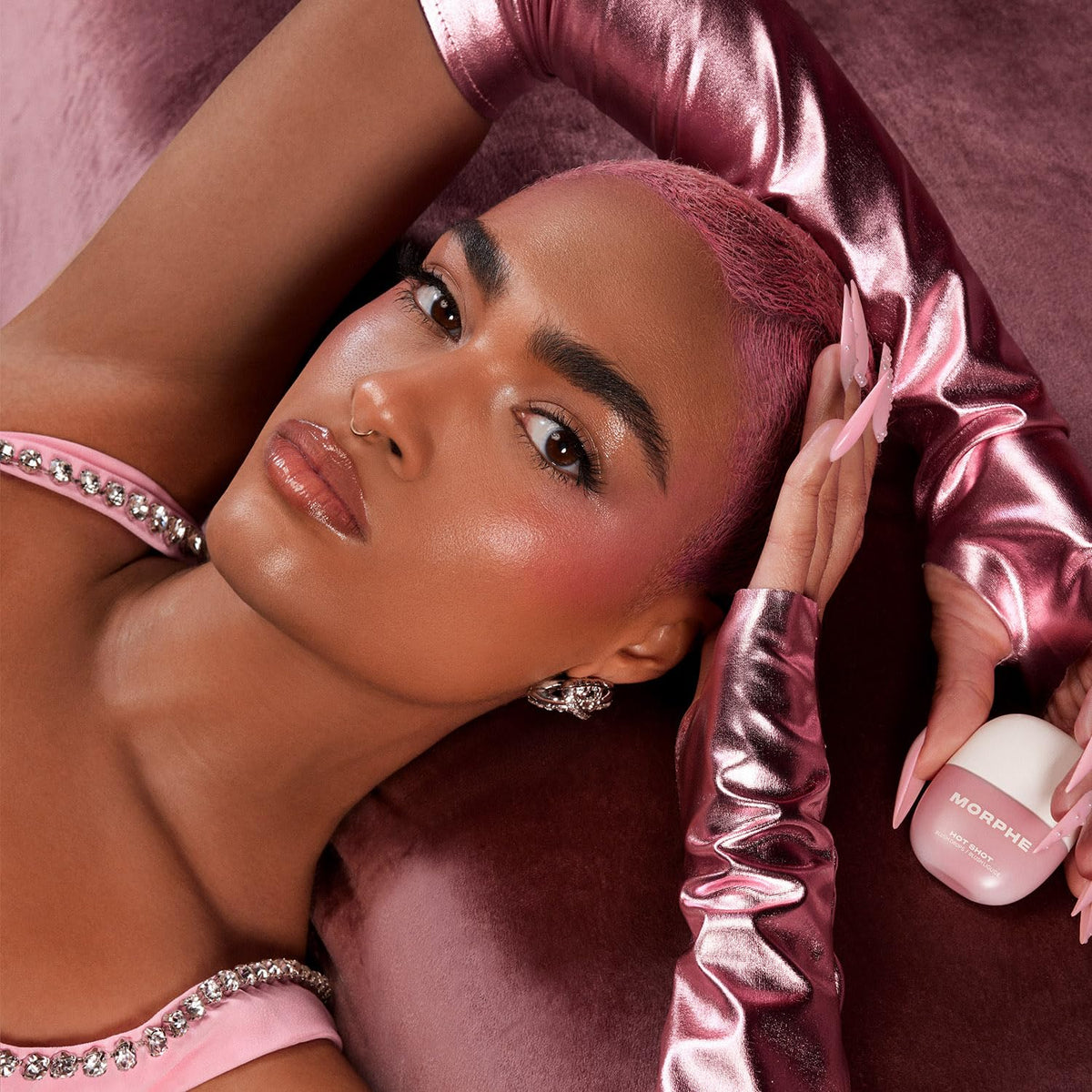 MORPHE ingredients label showing niacinamide and glycerin for skin-friendly benefit