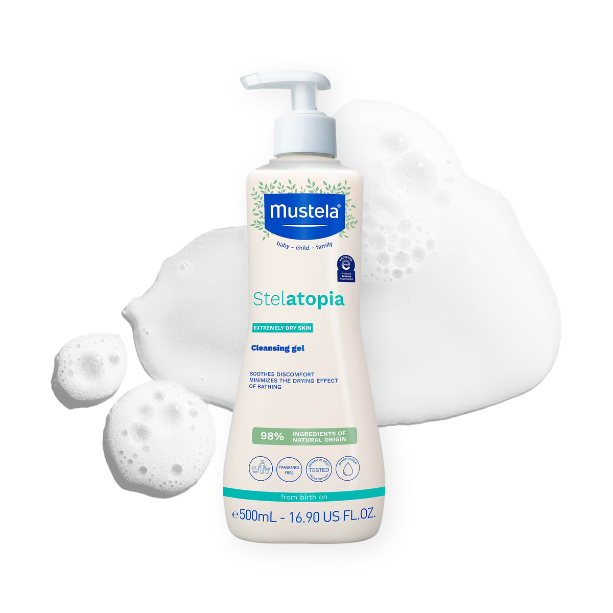 Mustela Stelatopia front packaging showing bottle and readable label for reassurance