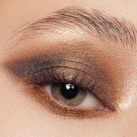 MYSTER ROSEY close-up of matte pans, creamy texture for smooth blending