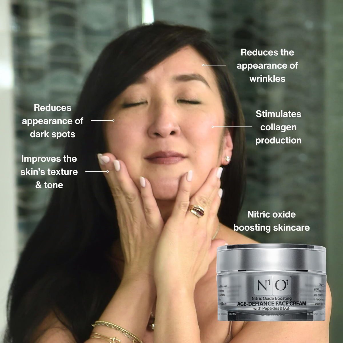 N1O1 open moisturizer showing rich cream texture for smooth application