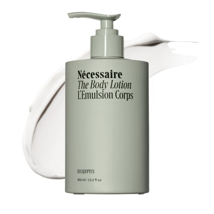 Nécessaire bottle front view showing clean packaging and size benefit