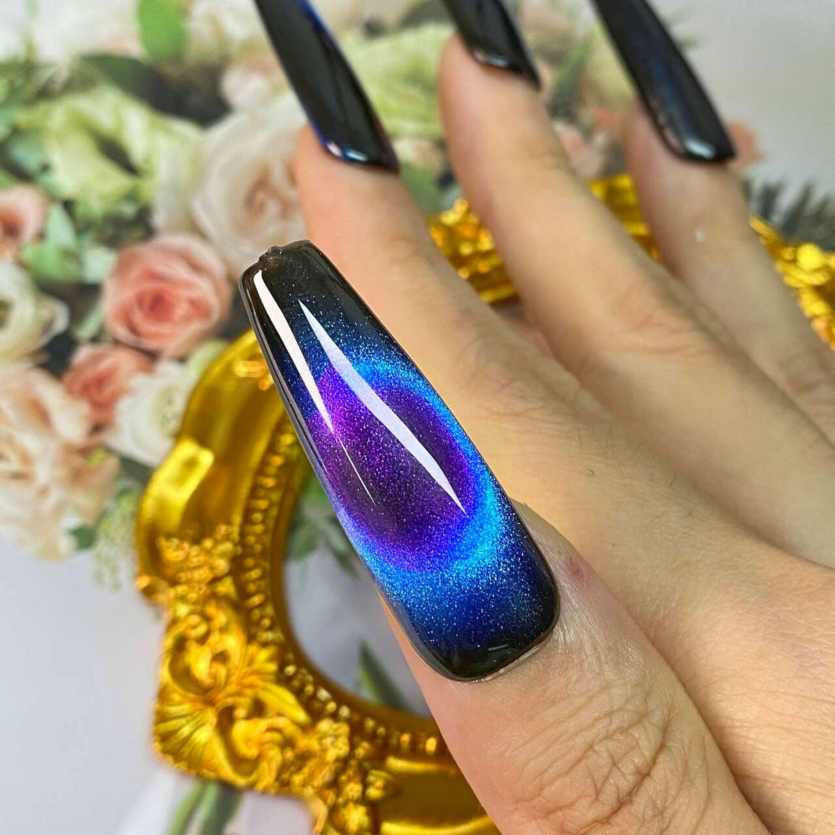 NAIL GIL brush closeup demonstrating even application benefit