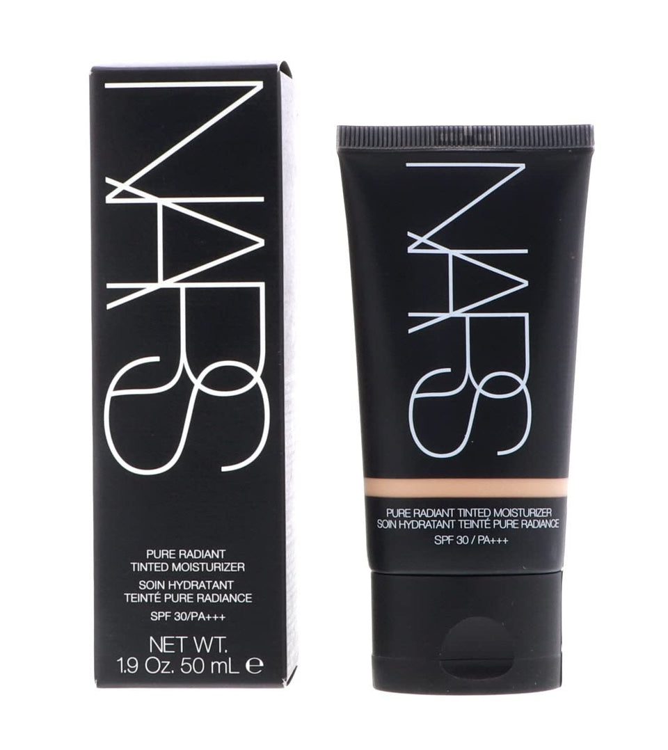NARS front packaging showing St. Moritz shade and SPF 30 benefit
