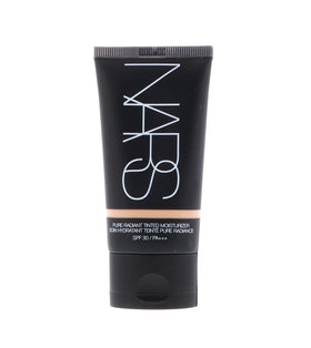 NARS close-up texture view highlighting smooth luminous finish