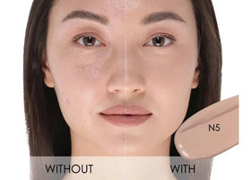 Natasha Denona applicator detail highlighting flat and pointed tips for precise application