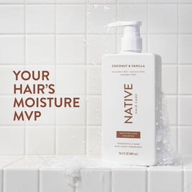 Native bottle close-up label highlighting naturally derived ingredients and scent