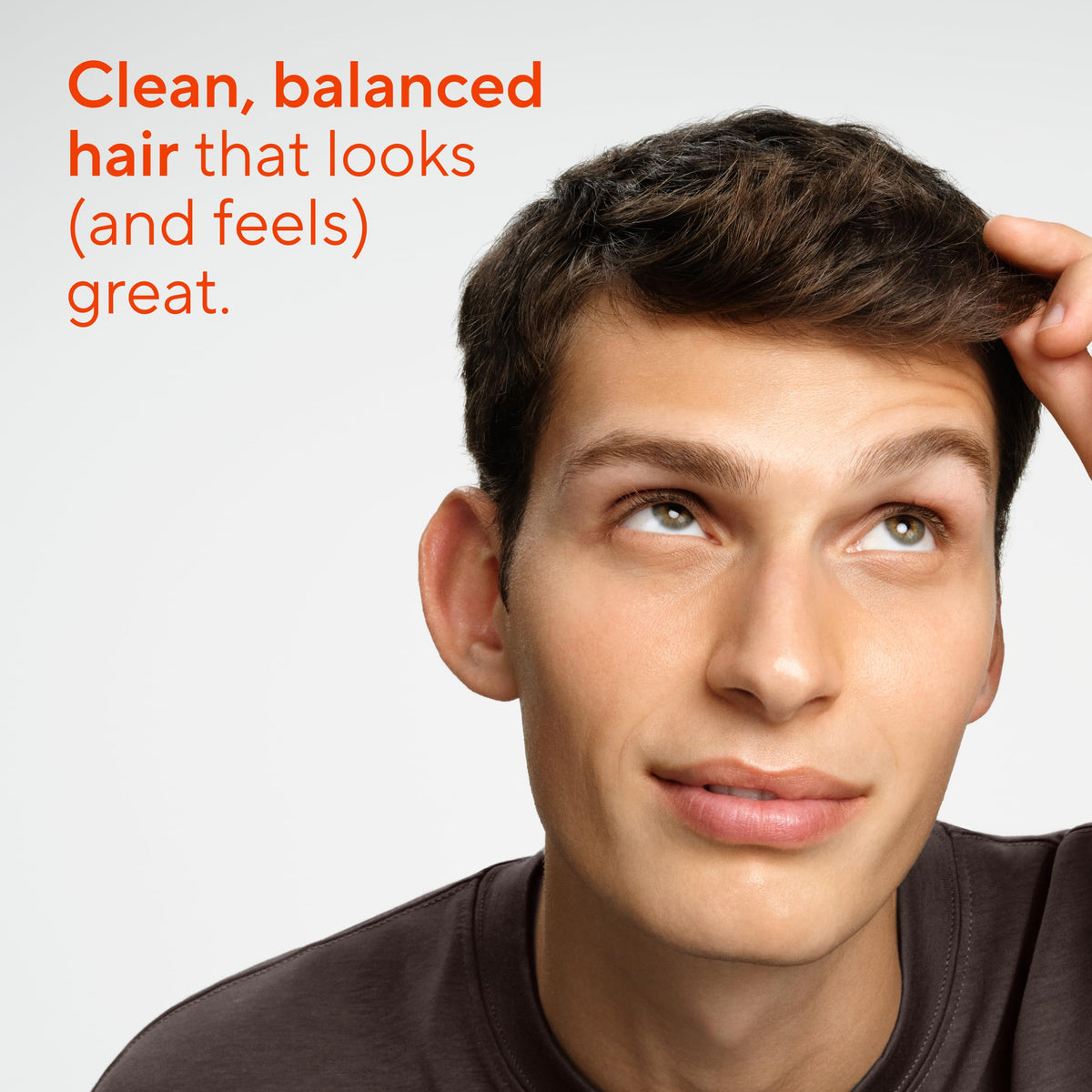 Native shampoo foam texture illustrating gentle lather and effective cleansing benefit