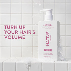 Native label close-up highlighting vanilla and cactus flower scent and clean ingredients