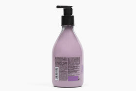 Natura açaí pump and label emphasizing vegan Brazilian ingredients