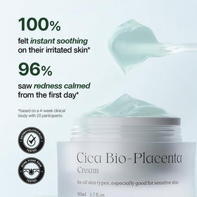 NATURAL DERMA PROJECT gel spread on hand illustrating lightweight hydration