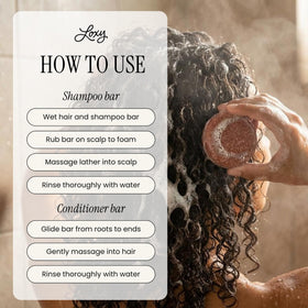 NATURÉL Loxy Relax conditioner bar applied to hair improving softness