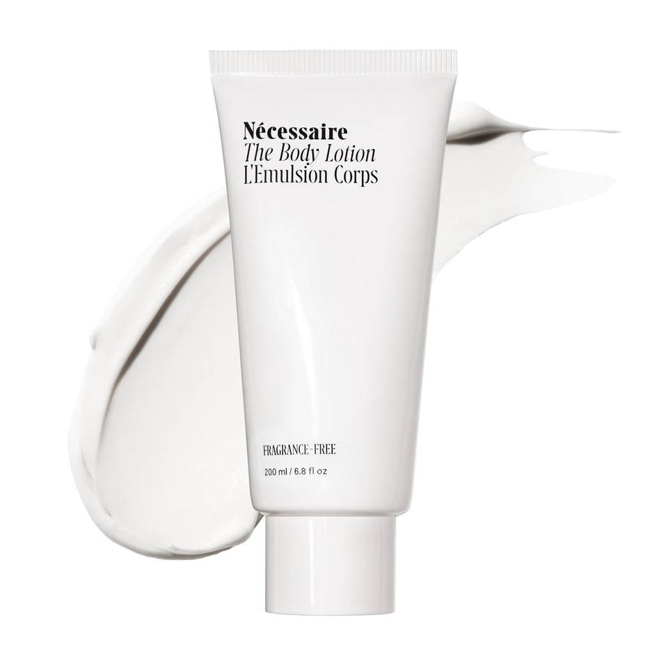 Nécessaire front packaging showing clean bottle and clear benefit